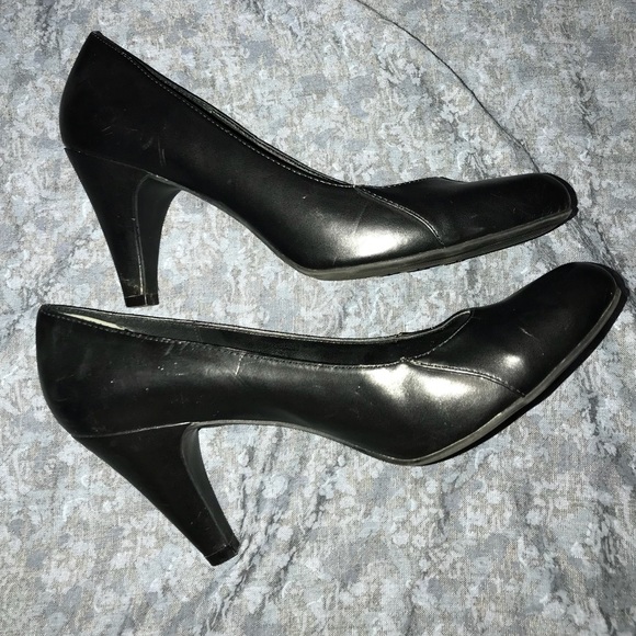 Seven7 Pumps - Picture 5 of 6